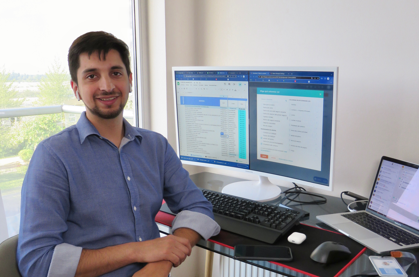 Pablo en la oficina de CAPYME